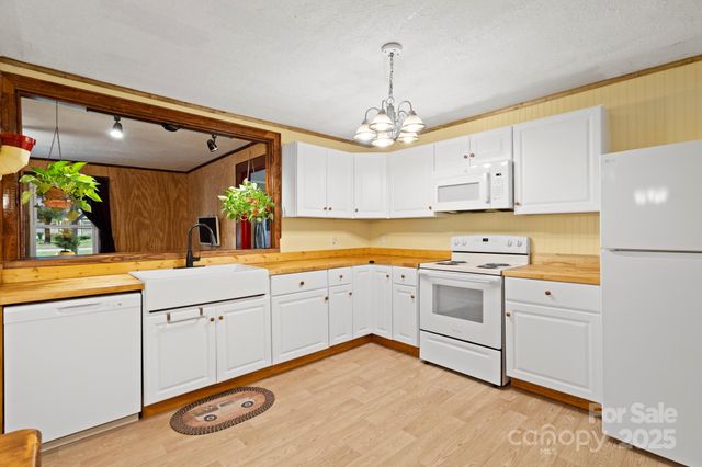 315 21st Street SW, Hickory, NC 28602