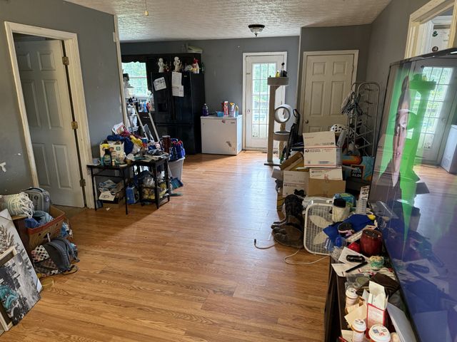 207 Landy Ln, Red Boiling Springs, TN 37150