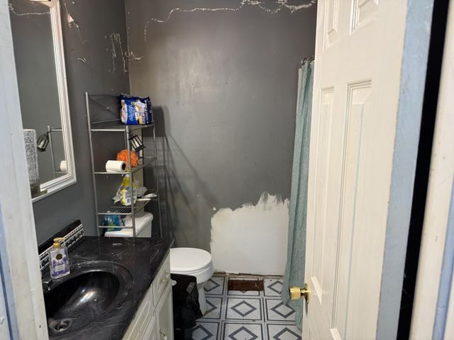207 Landy Ln, Red Boiling Springs, TN 37150