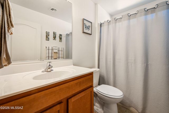 1345 W Vuelta Del Yunque, Sahuarita, AZ 85629