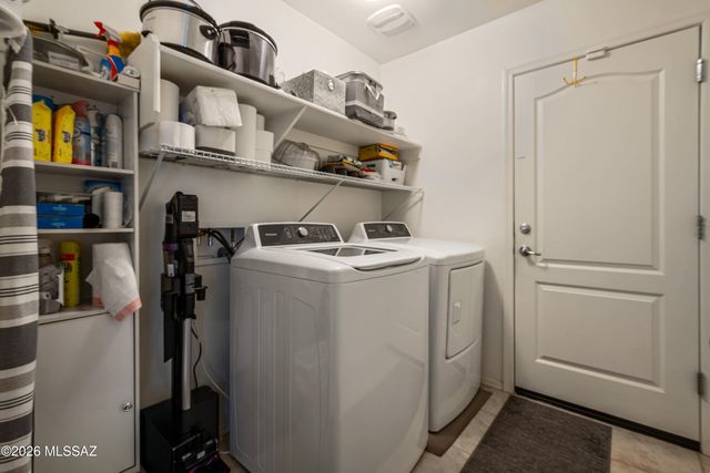 1345 W Vuelta Del Yunque, Sahuarita, AZ 85629