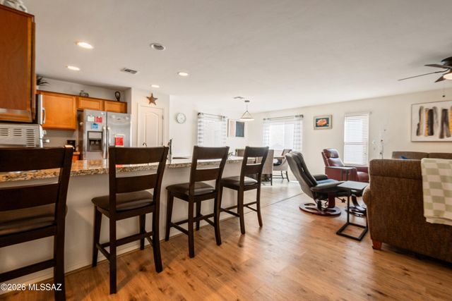 1345 W Vuelta Del Yunque, Sahuarita, AZ 85629