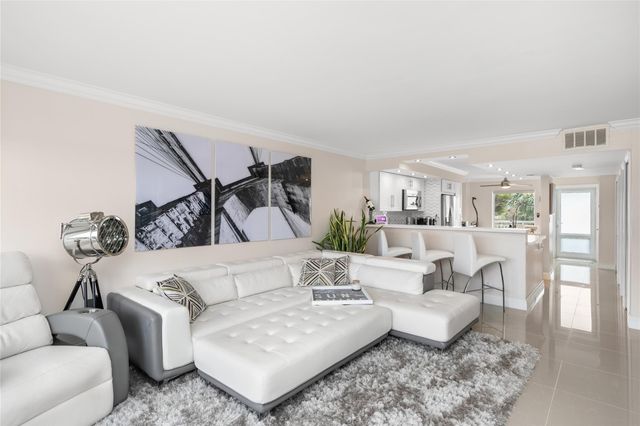 2611 N Riverside Dr 307, Pompano Beach, FL 33062