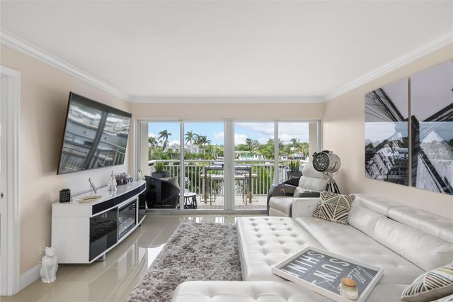 2611 N Riverside Dr 307, Pompano Beach, FL 33062