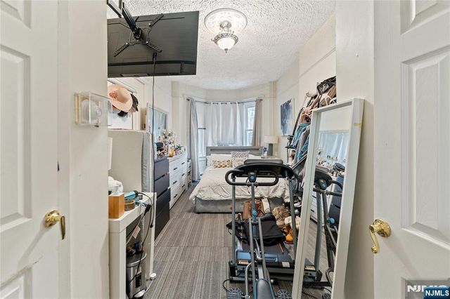86 Clendenny, Jersey City, NJ 07304