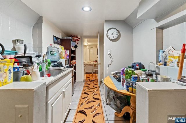 86 Clendenny, Jersey City, NJ 07304