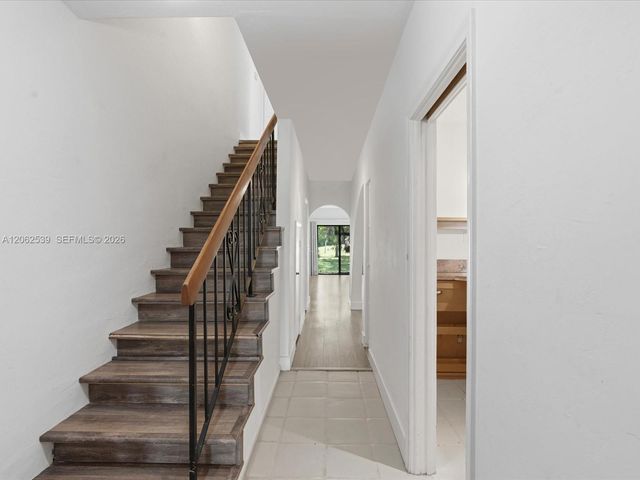 8886 SW 62nd Ter 8-A, Miami, FL 33173