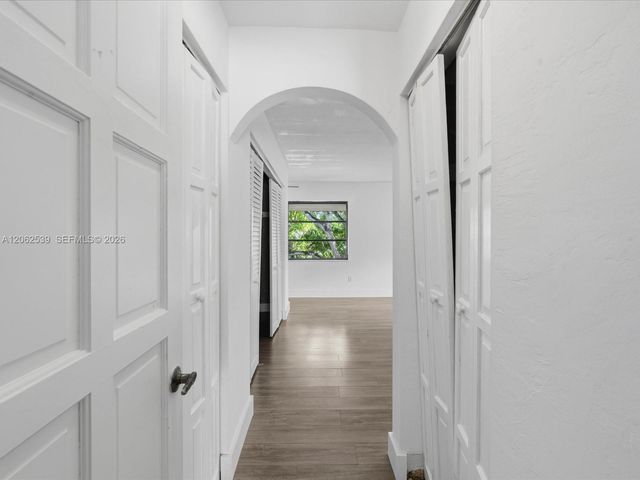 8886 SW 62nd Ter 8-A, Miami, FL 33173