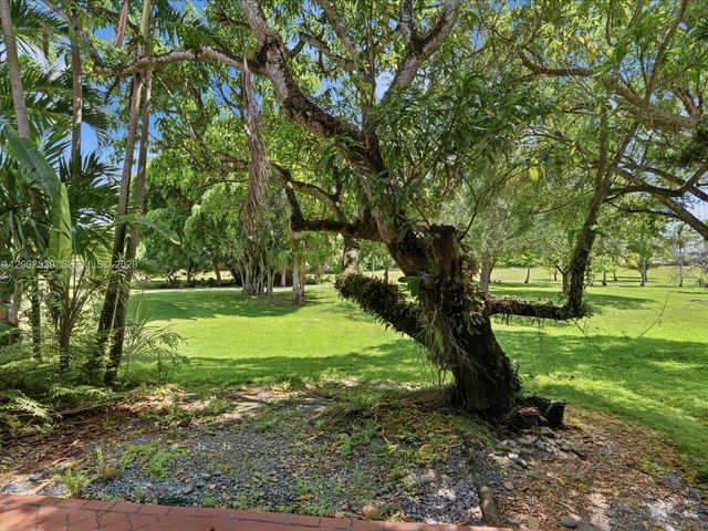 8886 SW 62nd Ter 8-A, Miami, FL 33173