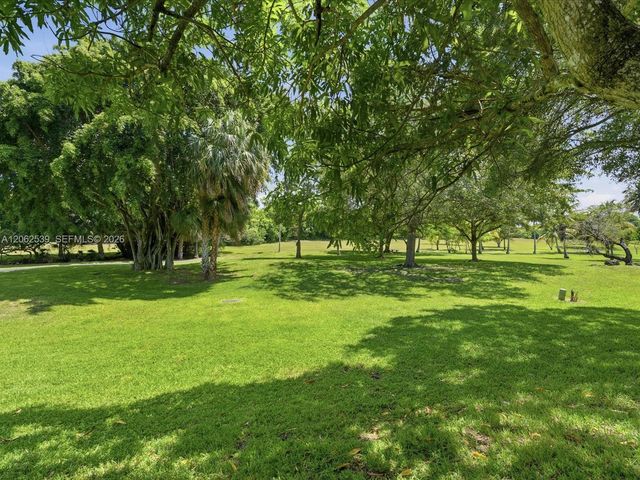 8886 SW 62nd Ter 8-A, Miami, FL 33173