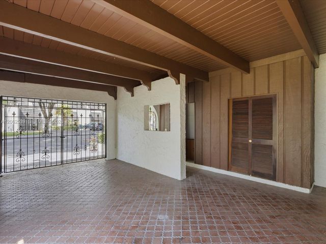 8886 SW 62nd Ter 8-A, Miami, FL 33173