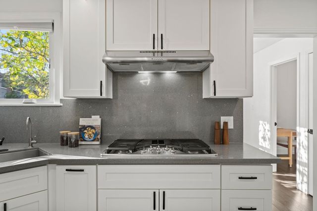 108 Durham St, Menlo Park, CA 94025