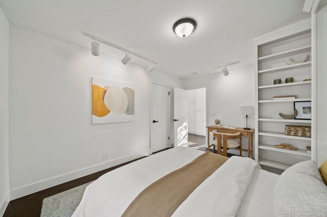 108 Durham St, Menlo Park, CA 94025