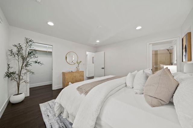 108 Durham St, Menlo Park, CA 94025