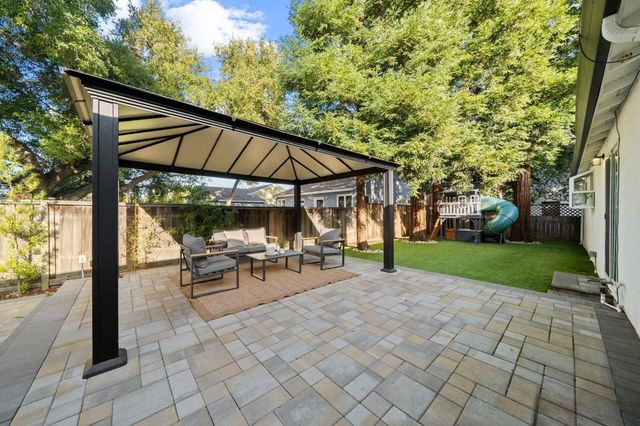 108 Durham St, Menlo Park, CA 94025