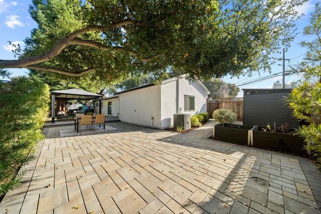 108 Durham St, Menlo Park, CA 94025