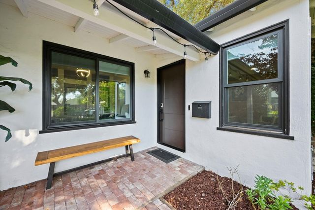 108 Durham St, Menlo Park, CA 94025