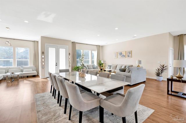 5800 Moors Oaks Dr, Milton, FL 32583