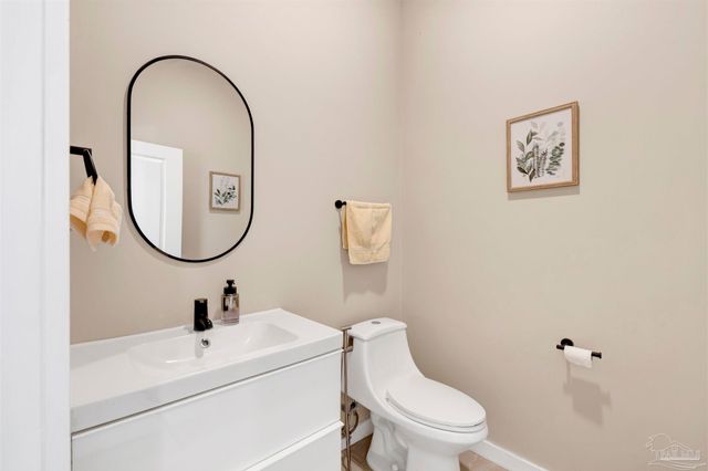 5800 Moors Oaks Dr, Milton, FL 32583