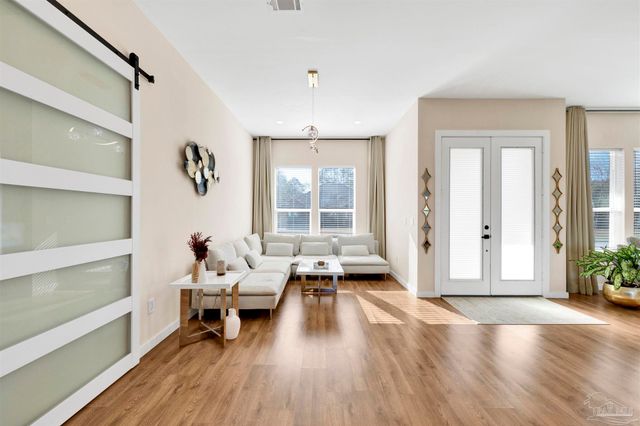 5800 Moors Oaks Dr, Milton, FL 32583