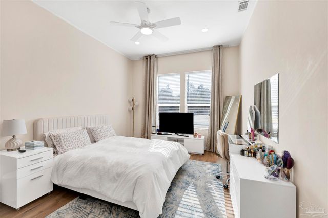 5800 Moors Oaks Dr, Milton, FL 32583