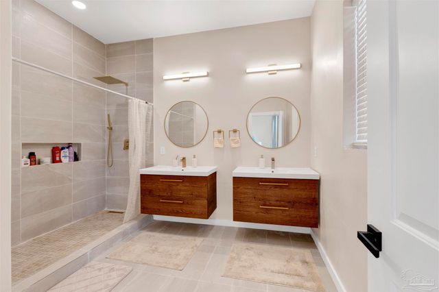 5800 Moors Oaks Dr, Milton, FL 32583