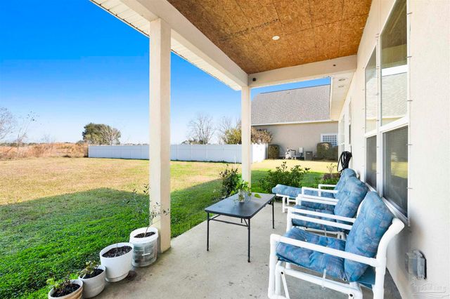 5800 Moors Oaks Dr, Milton, FL 32583