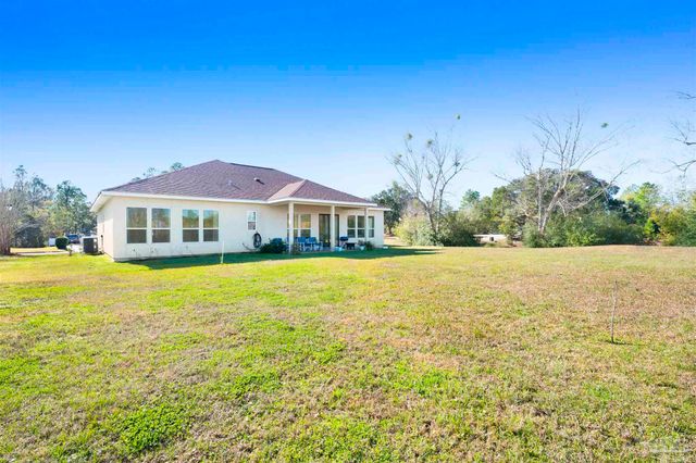 5800 Moors Oaks Dr, Milton, FL 32583