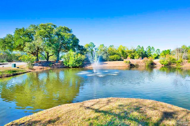 5800 Moors Oaks Dr, Milton, FL 32583