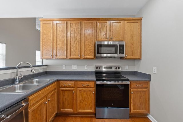 2016 Sterling Hill Drive, Fuquay Varina, NC 27526