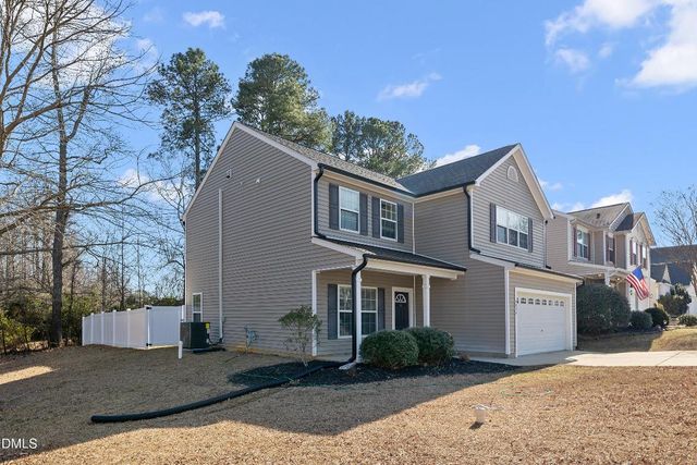 2016 Sterling Hill Drive, Fuquay Varina, NC 27526