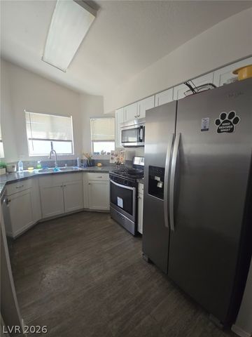 5772 Cinnabar Avenue, Las Vegas, NV 89110