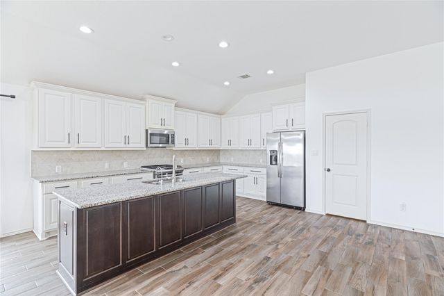 125 Saturnia DR, Georgetown, TX 78628