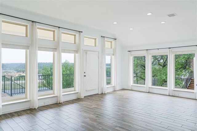 125 Saturnia DR, Georgetown, TX 78628