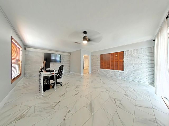 614 Gilpin Street, Houston, TX 77034