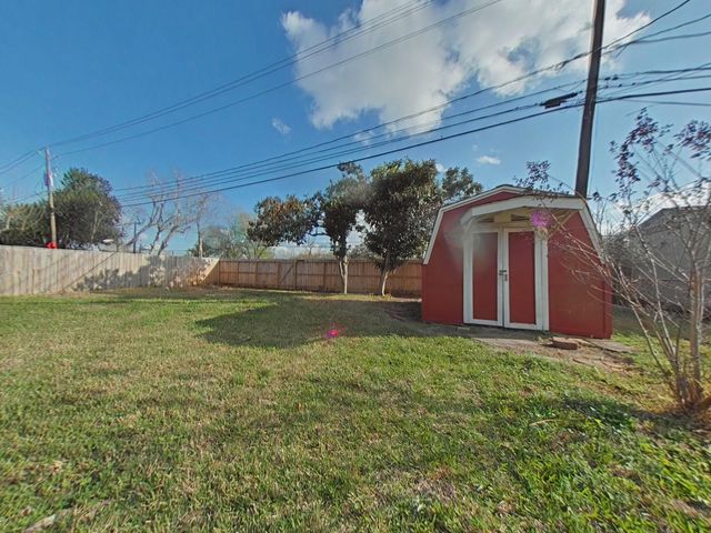 614 Gilpin Street, Houston, TX 77034