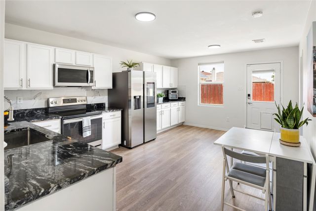 2620 Oak Crest Drive, Little Elm, TX 75068