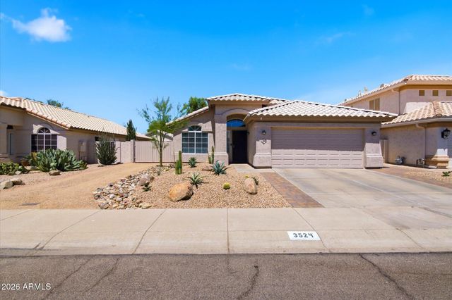 3524 E KRISTAL Way, Phoenix, AZ 85050