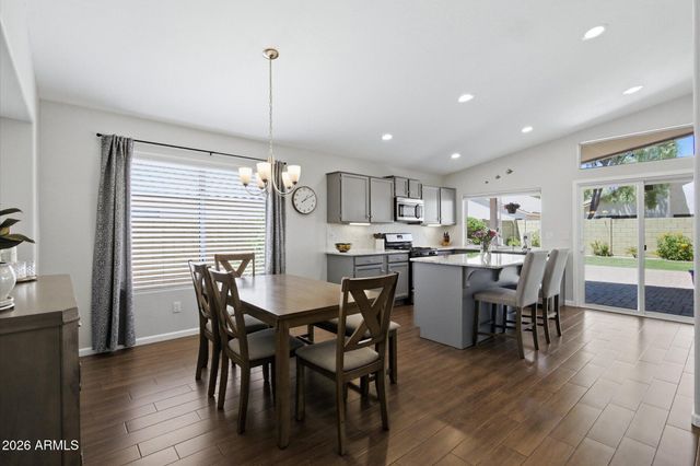 3524 E KRISTAL Way, Phoenix, AZ 85050