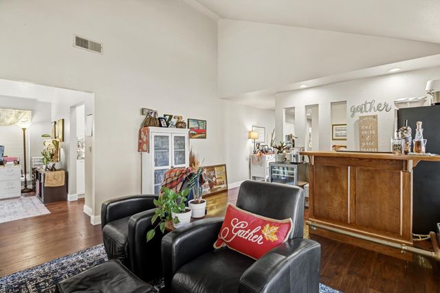 9220 Cupertino Dr, Elk Grove, CA 95624