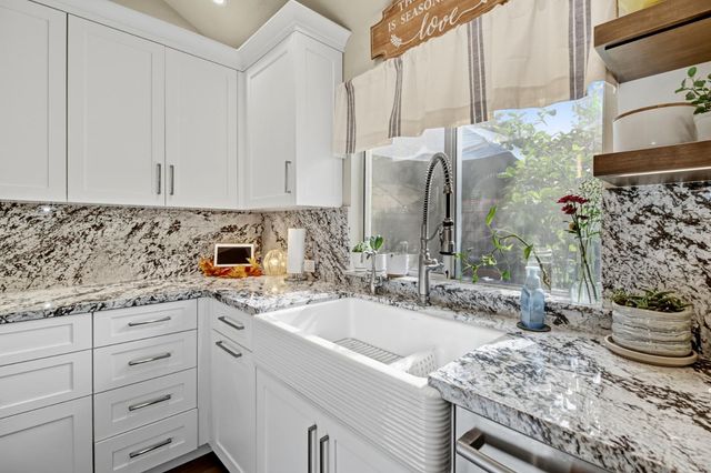 9220 Cupertino Dr, Elk Grove, CA 95624