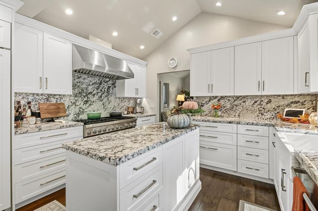 9220 Cupertino Dr, Elk Grove, CA 95624