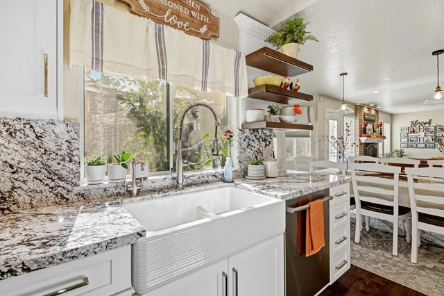 9220 Cupertino Dr, Elk Grove, CA 95624