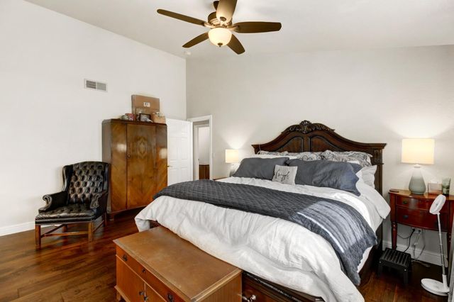 9220 Cupertino Dr, Elk Grove, CA 95624