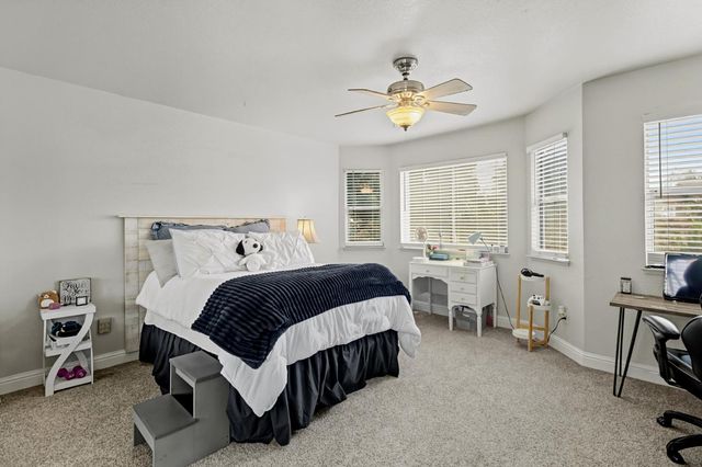 9220 Cupertino Dr, Elk Grove, CA 95624