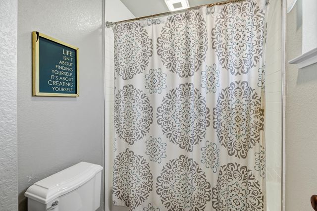 9220 Cupertino Dr, Elk Grove, CA 95624