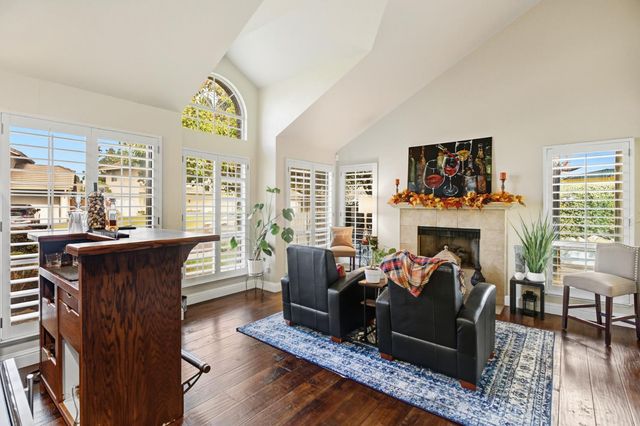 9220 Cupertino Dr, Elk Grove, CA 95624