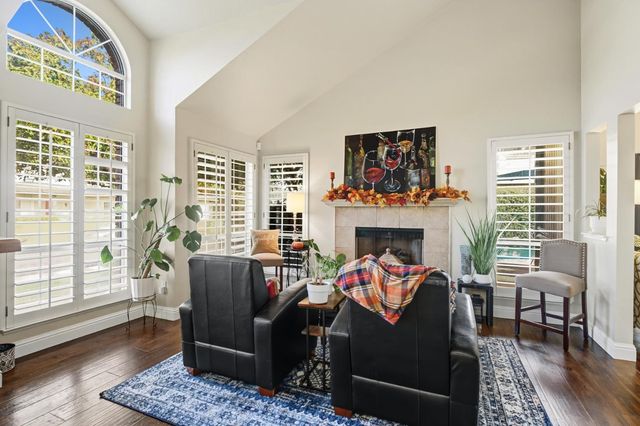 9220 Cupertino Dr, Elk Grove, CA 95624