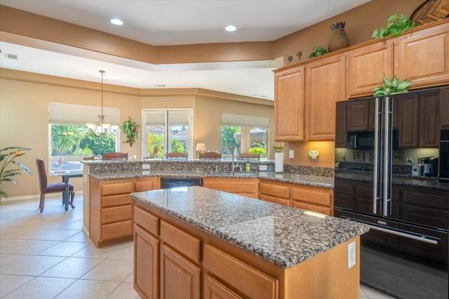 52274 Shining Star Lane, La Quinta, CA 92253