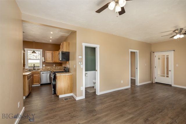 421 N C Street, Livingston, MT 59047